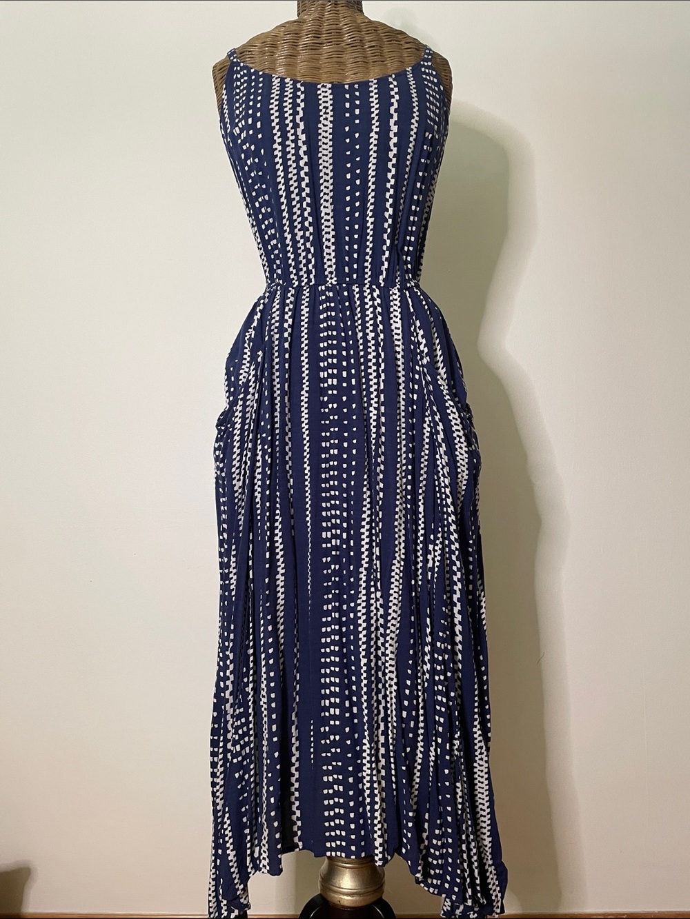 CAbi Deep Indigo & White BOHO Sleeveless Printed Maxi Dress Handkerchief Hem M